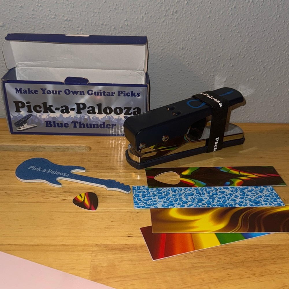 Pick a palooza pick maker